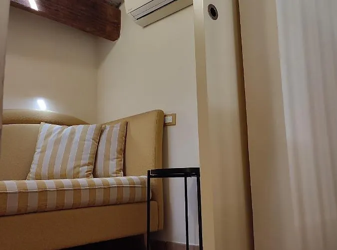 R&b Casa Aurora Guest house 4*