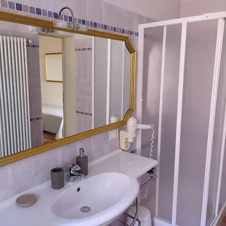 Casa Aurora 4* 拉文纳