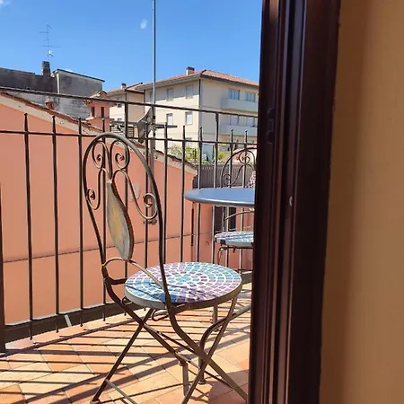 Casa Aurora 招待所 拉文纳