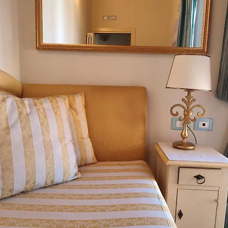 招待所 Casa Aurora 拉文纳